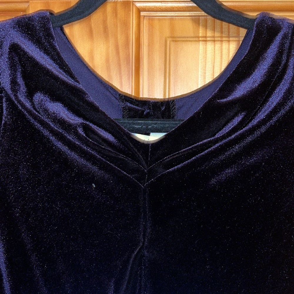Girls formal velvet and lace pink dress, Size 8 - Picture 6 of 15